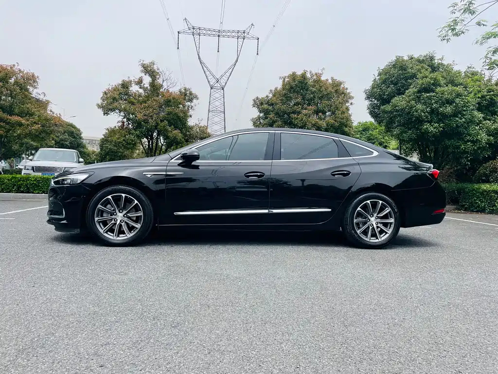 BUICK LACROSSE 2022