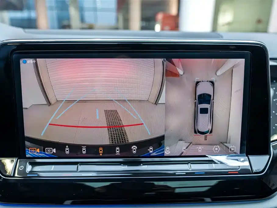 VOLKSWAGEN TOURAN 2021