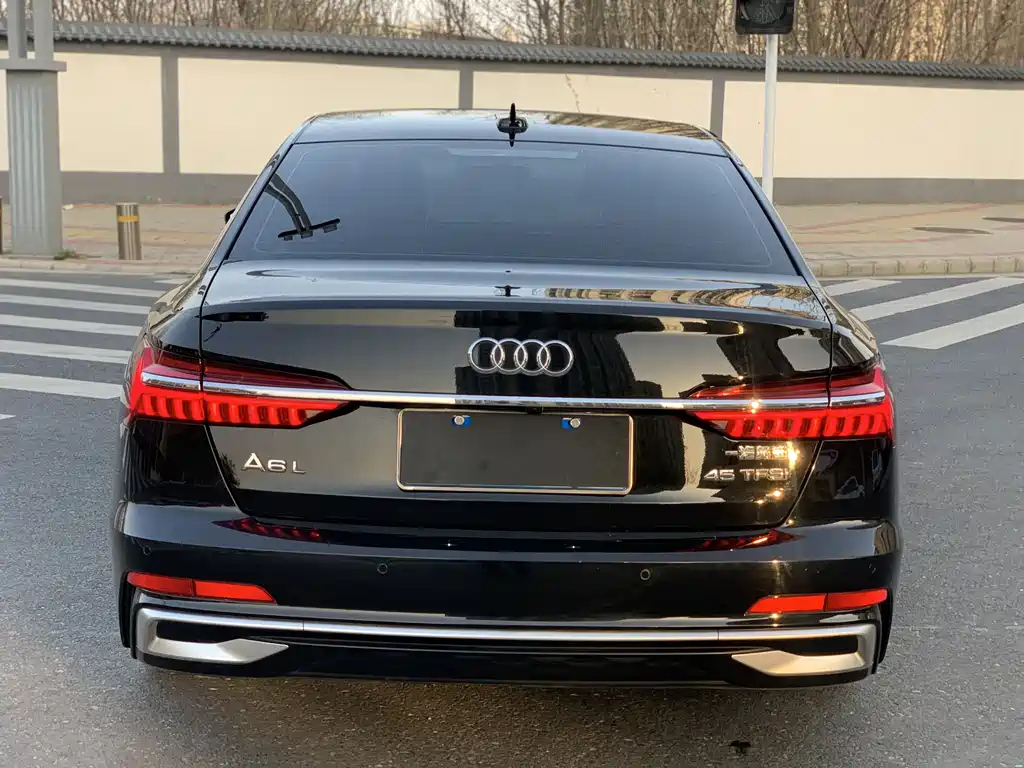AUDI A6L 2023