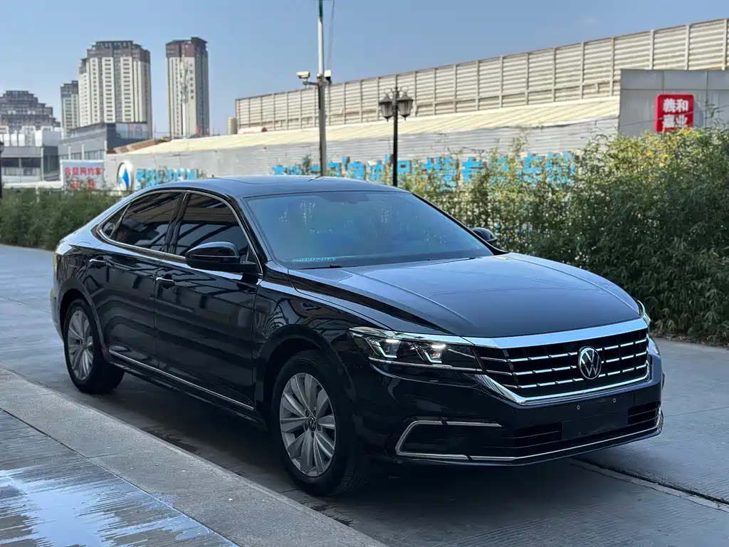 VOLKSWAGEN PASSAT 2021