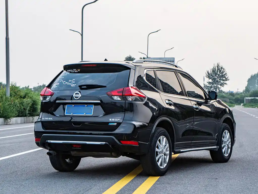 NISSAN X-TRAIL 2018