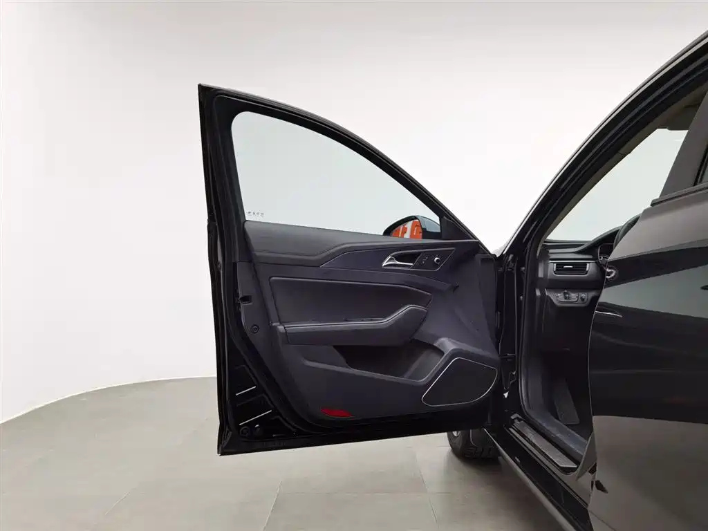 HONGQI H5 2021