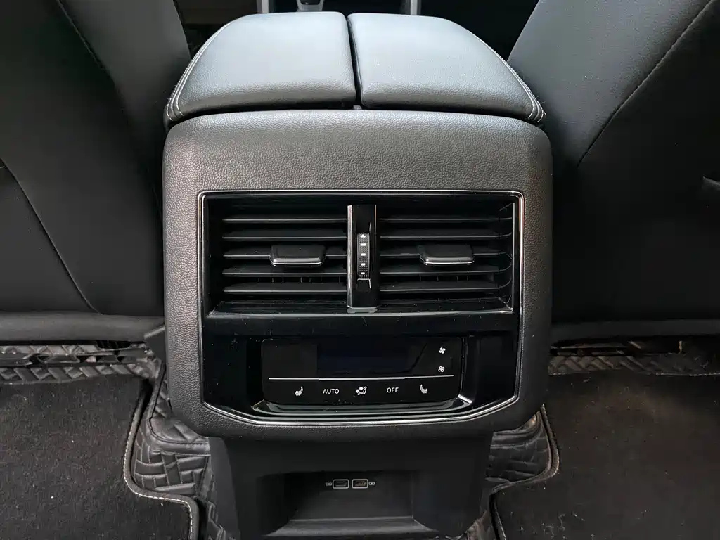 VOLKSWAGEN TOURAN 2021