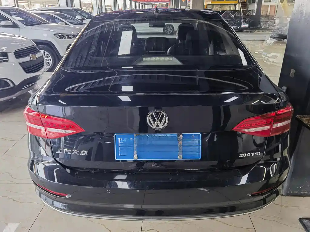 VOLKSWAGEN LAVIDA 2020