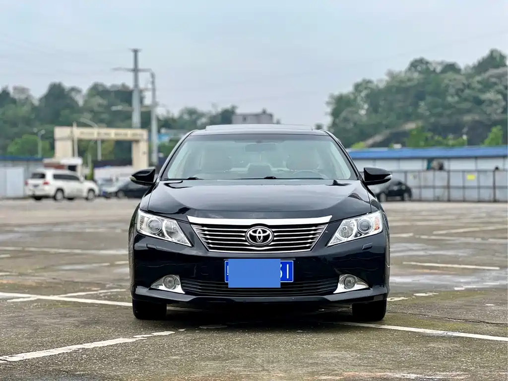 TOYOTA CAMRY 2012