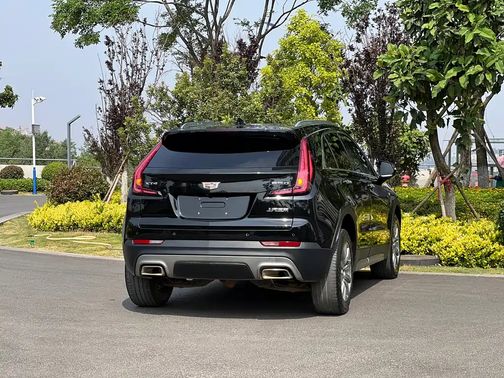 CADILLAC XT4 2020