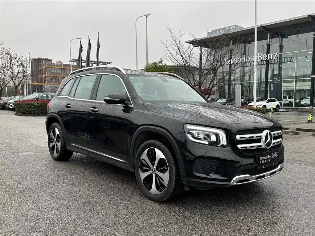 MERCEDES BENZ GLB 2022