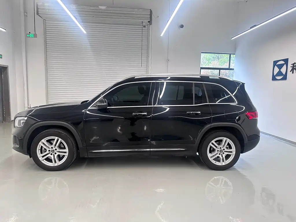 MERCEDES BENZ GLB 2022