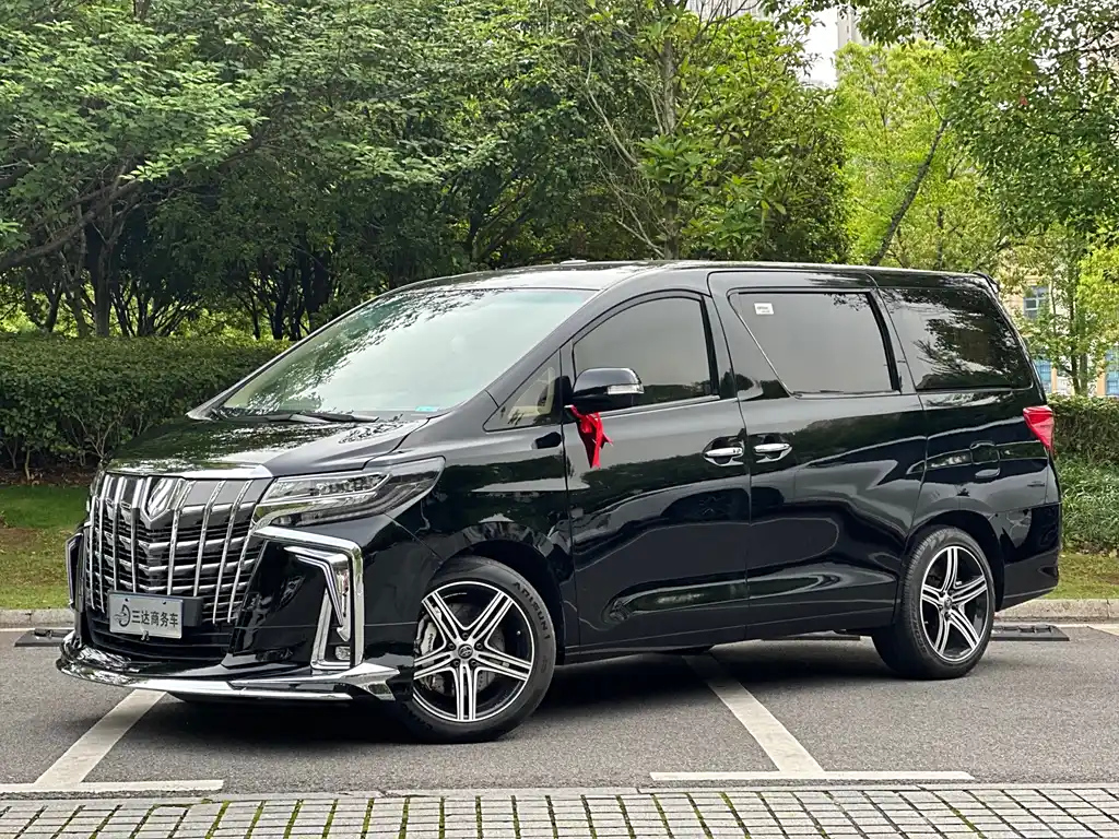 TOYOTA ALPHARD 2013