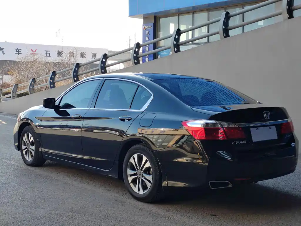HONDA ACCORD 2015