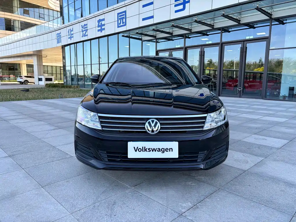 VOLKSWAGEN LAVIDA 2020