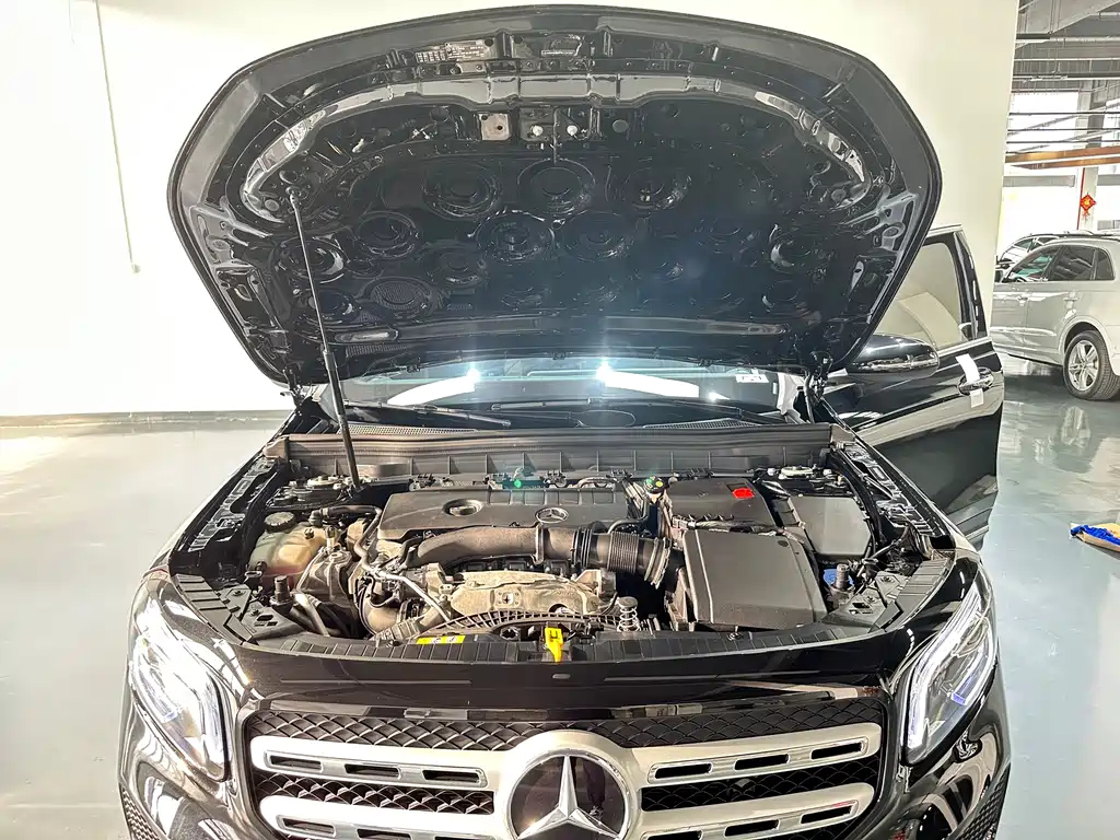 MERCEDES BENZ GLB 2023