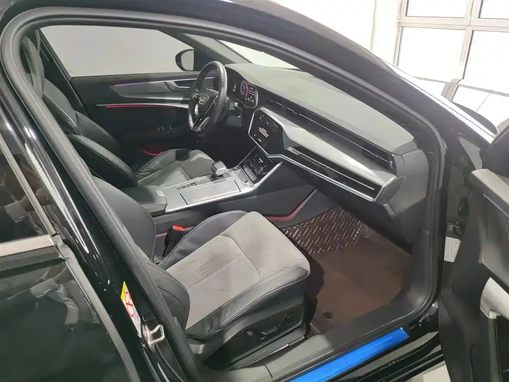 AUDI A6L 2022