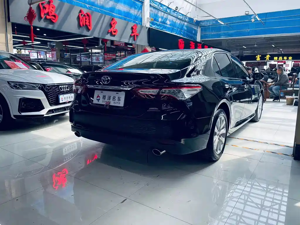 TOYOTA CAMRY 2020