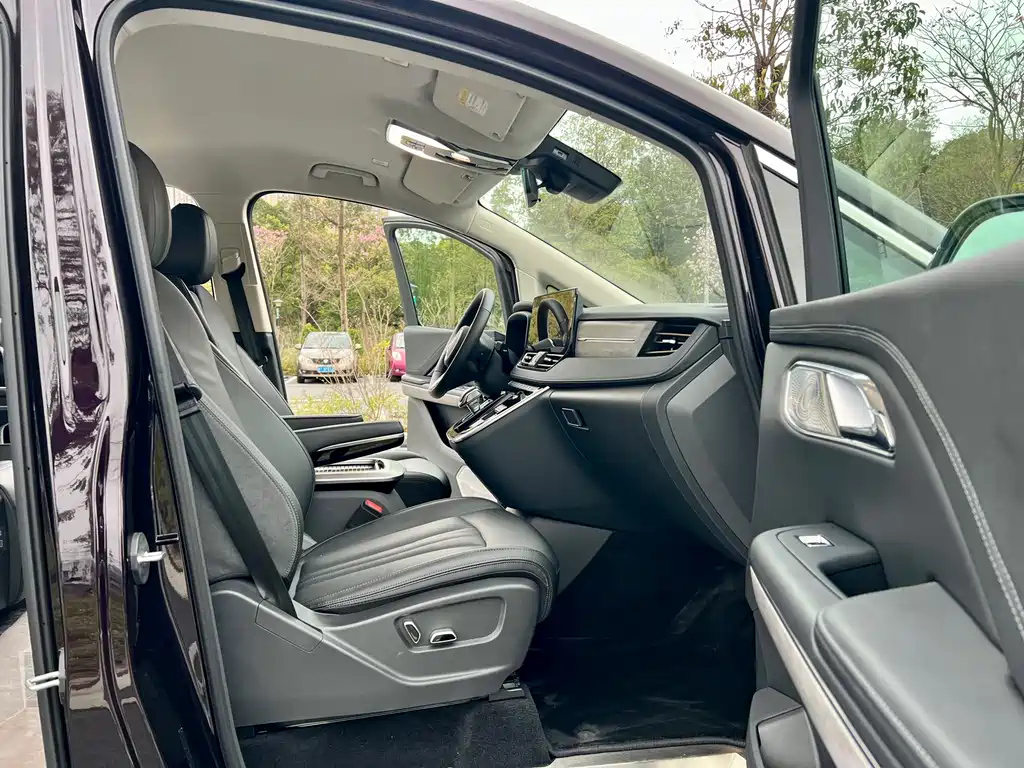 HONGQI HQ9 2023
