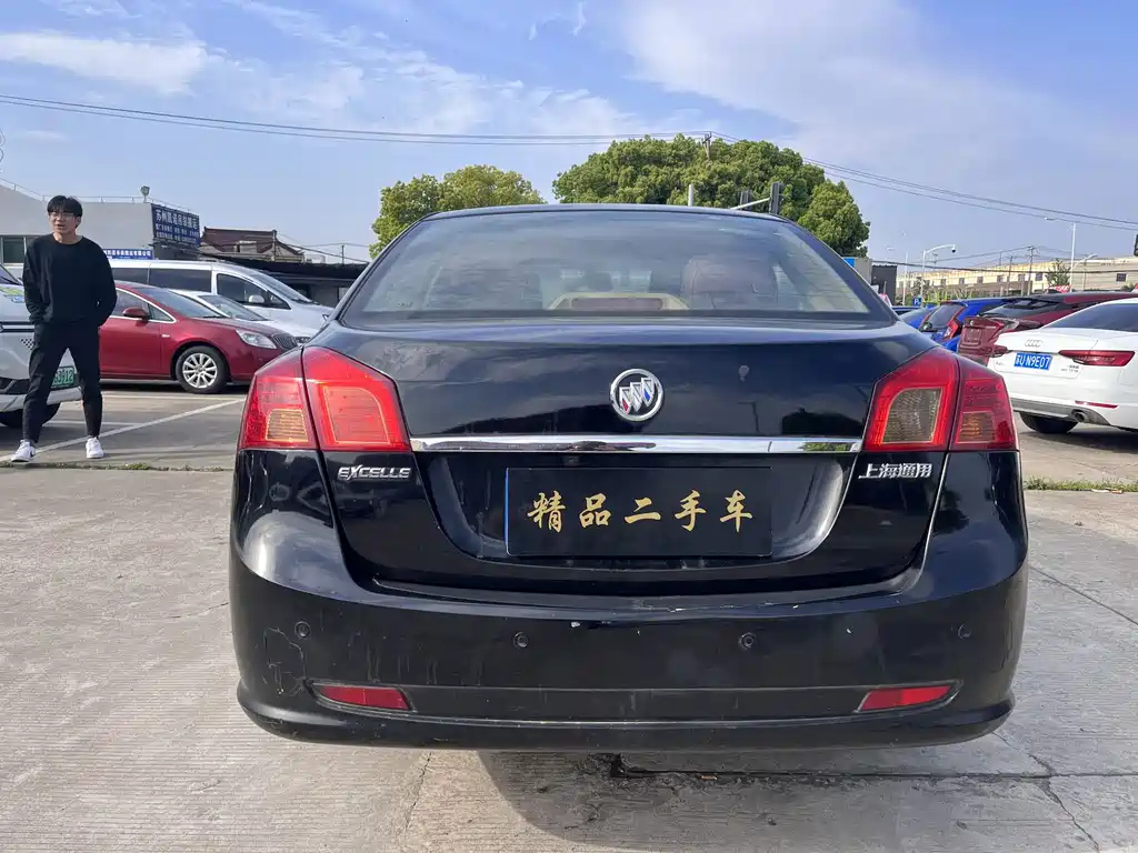 BUICK EXCELLE 2011