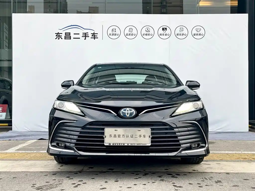 TOYOTA CAMRY 2021
