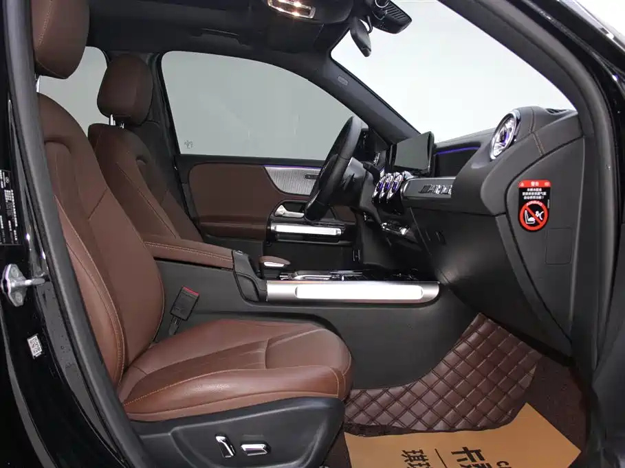 MERCEDES BENZ GLB 2022