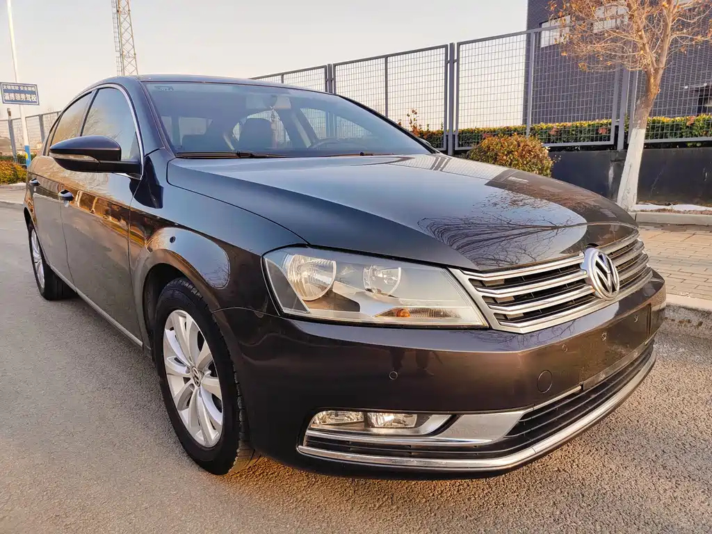 VOLKSWAGEN MAGOTAN 2015