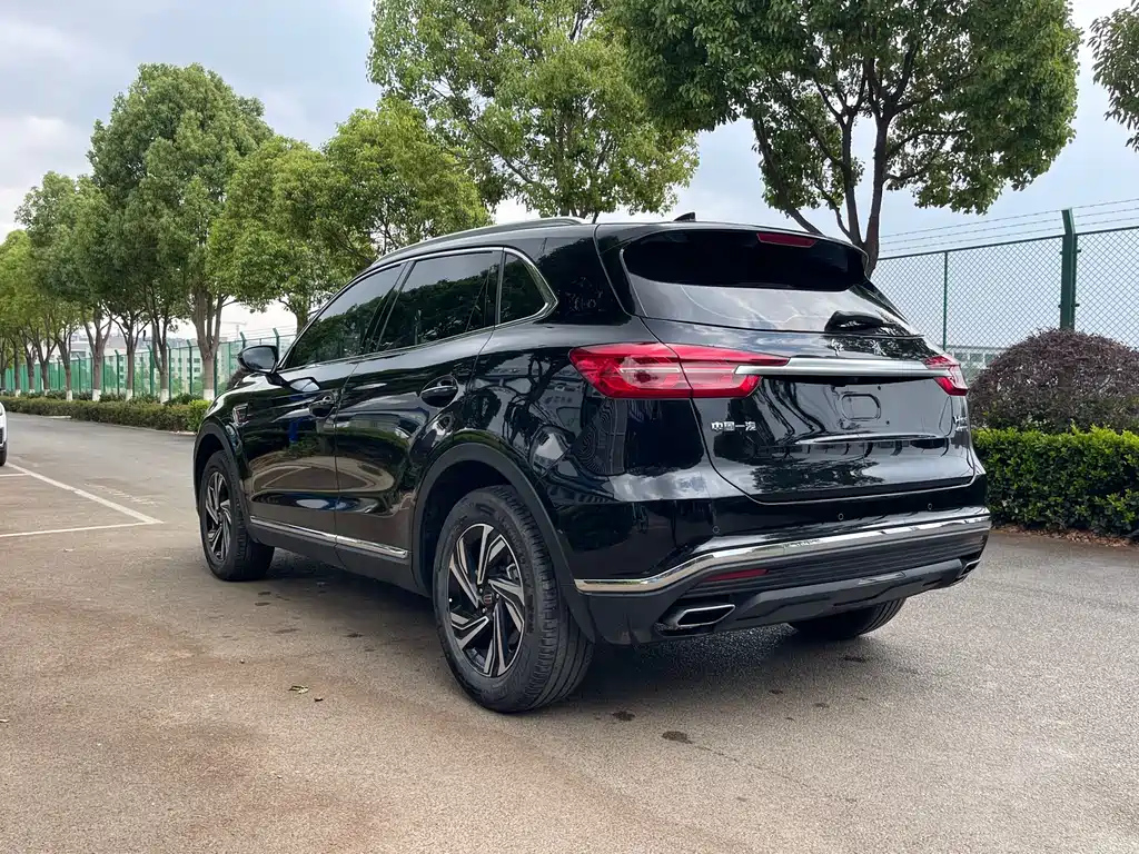 HONGQI HS5 2022