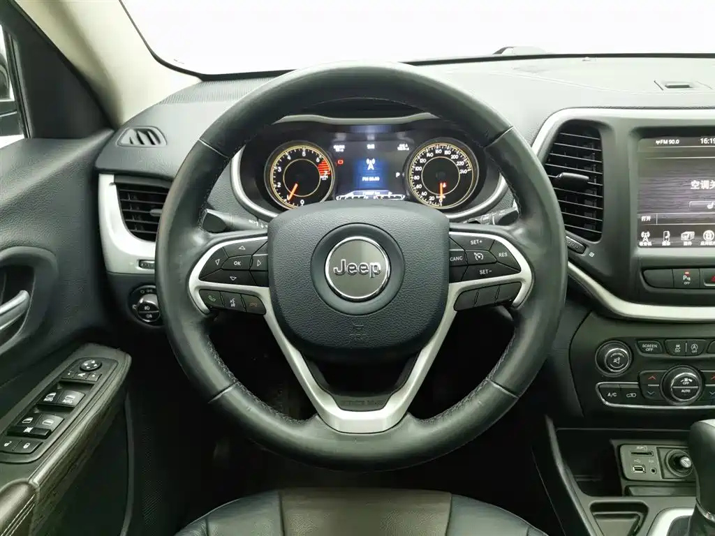 JEEP CHEROKEE 2019