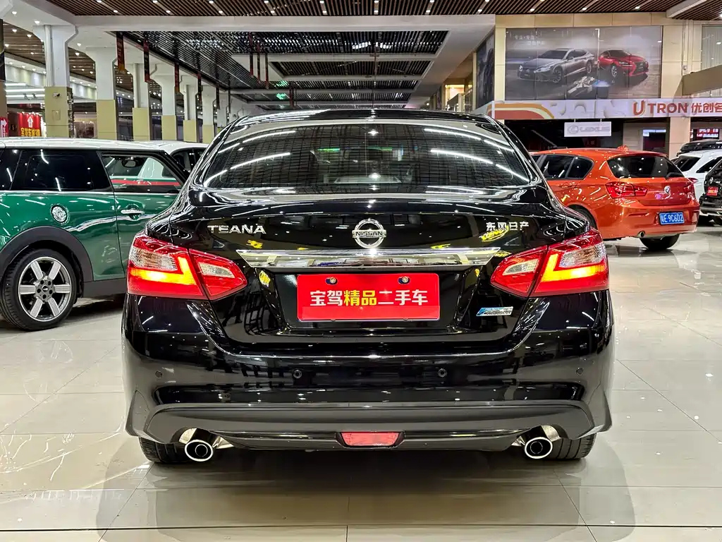 NISSAN TEANA 2018