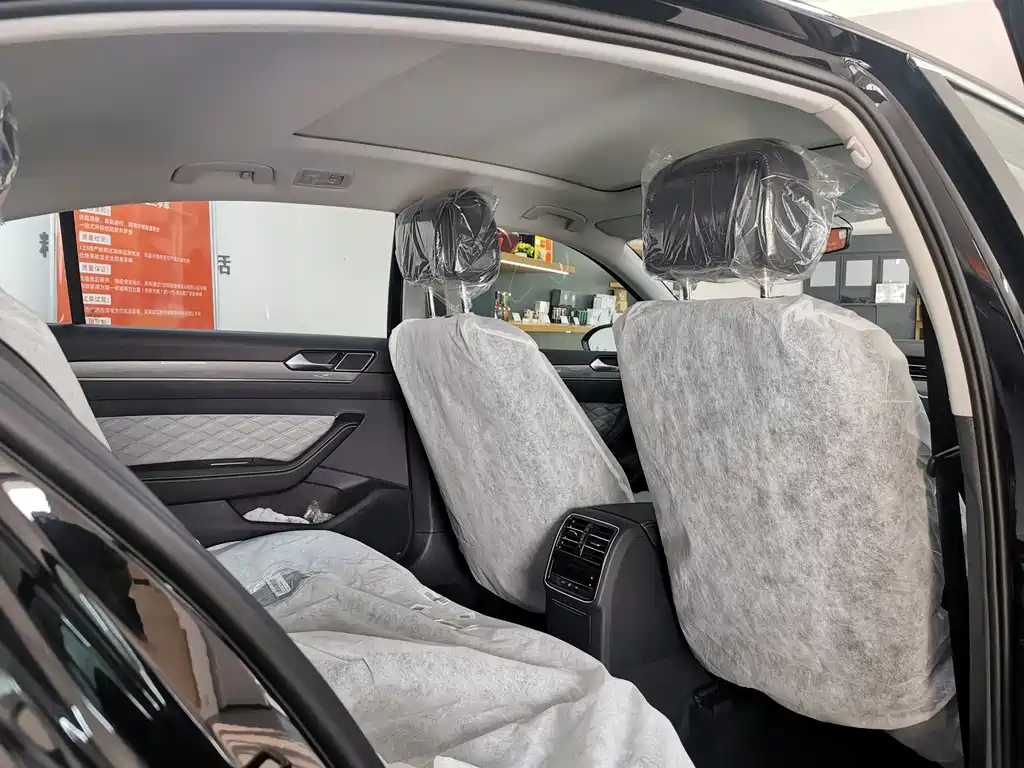 VOLKSWAGEN MAGOTAN 2024
