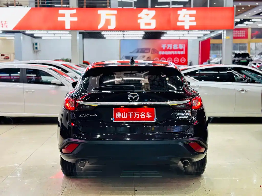 MAZDA CX-4 2019