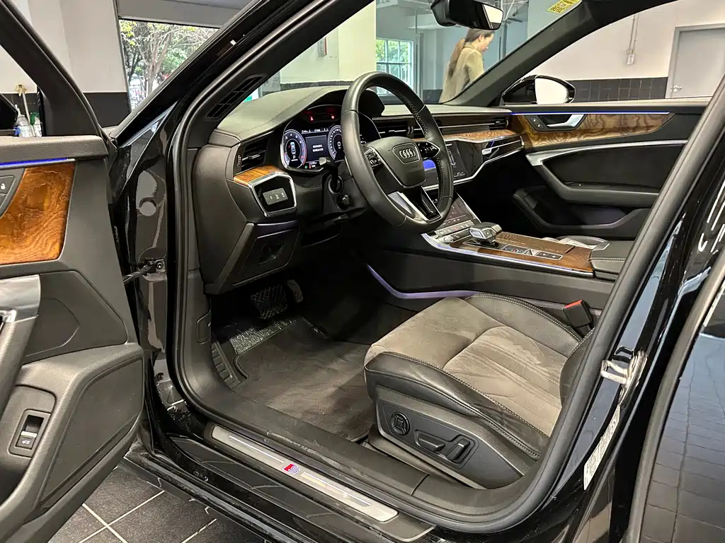 AUDI A6L 2020