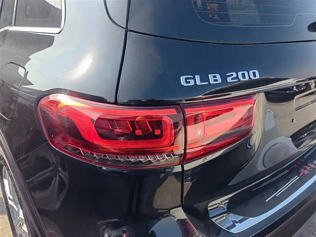 MERCEDES BENZ GLB 2022