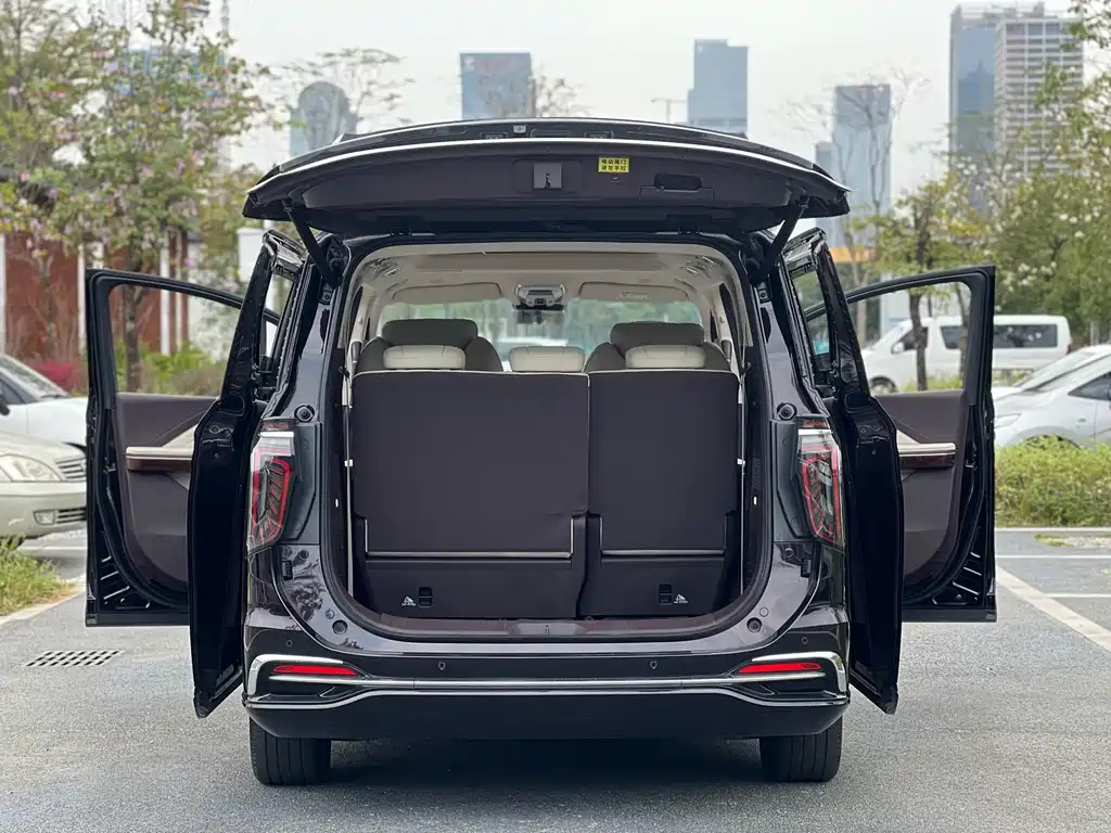 HONGQI HQ9 2022
