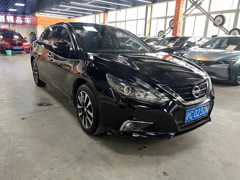 NISSAN TEANA 2018
