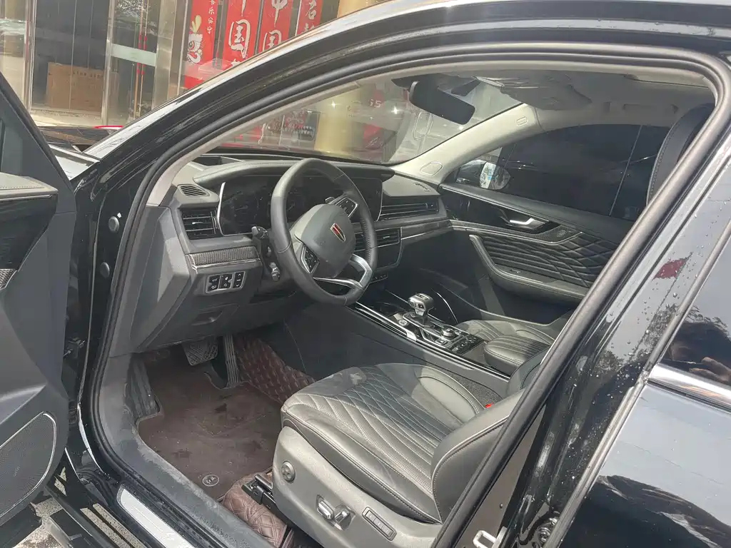 HONGQI HS5 2022