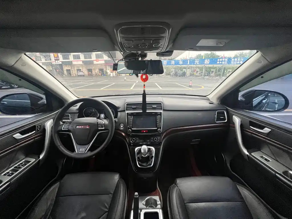 HAVAL H6 2015