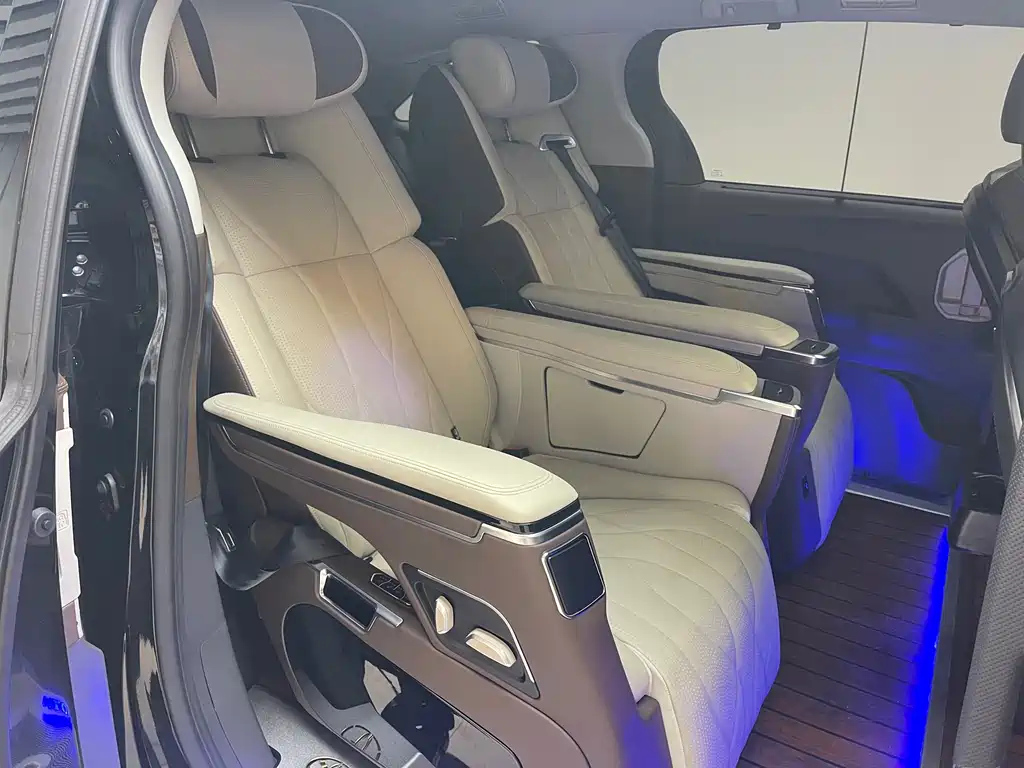 TOYOTA SIENNA SIENNA 2023