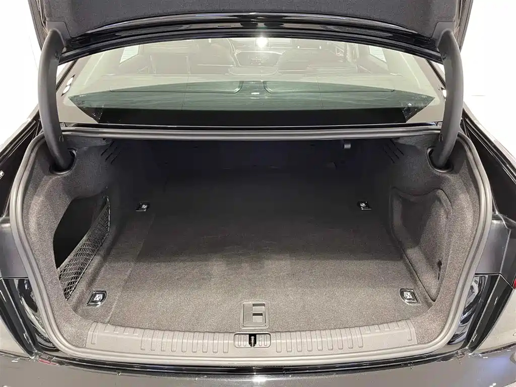 AUDI A6L 2023