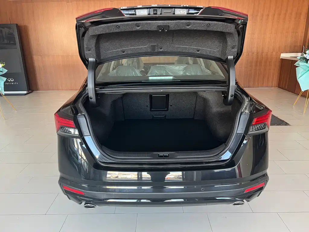 NISSAN TEANA 2023