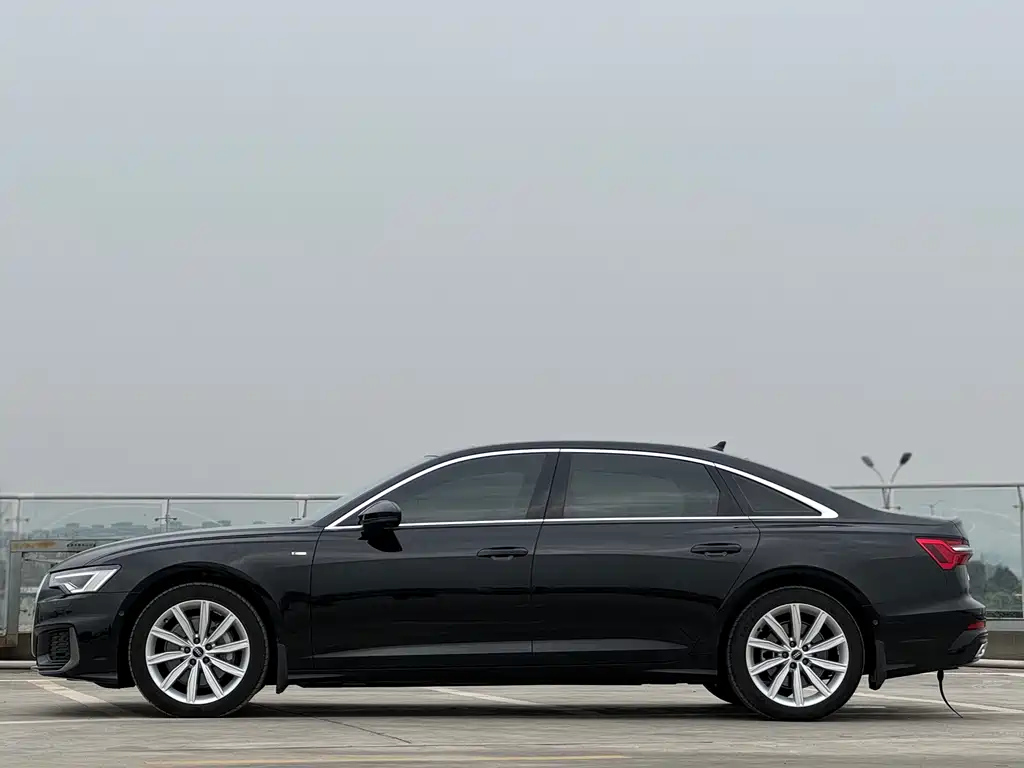 AUDI A6L 2022