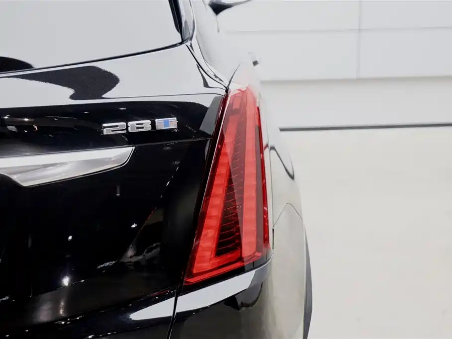 CADILLAC XT5 2022