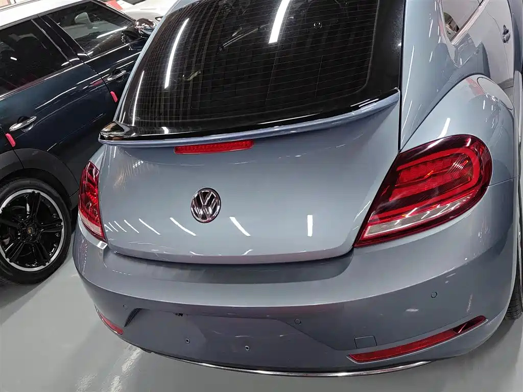 VOLKSWAGEN BEETLE 2018