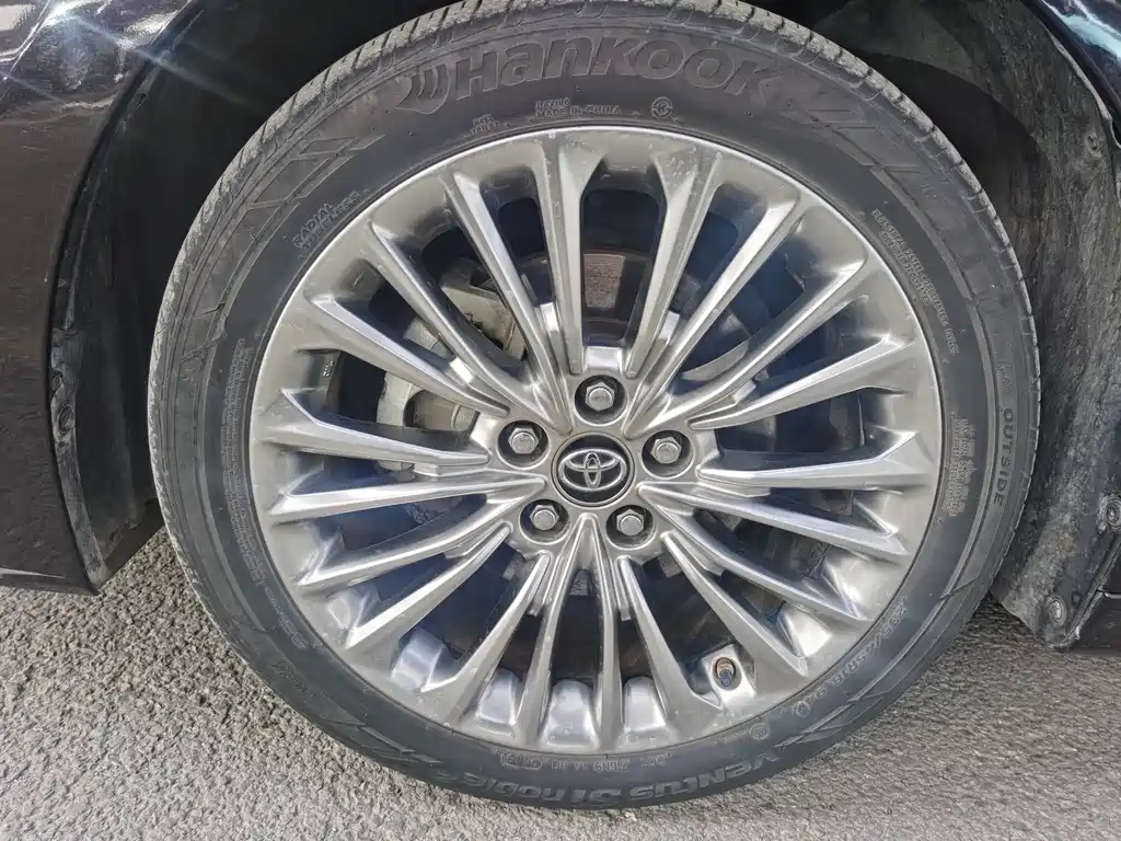 TOYOTA AVALON 2019