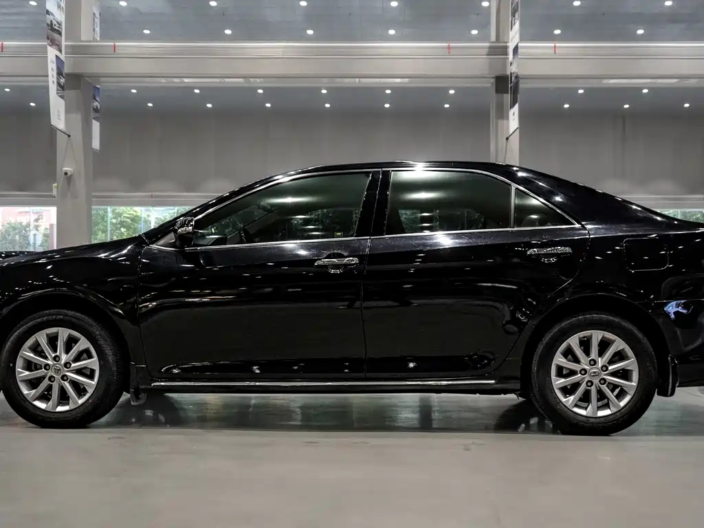 TOYOTA CAMRY 2014