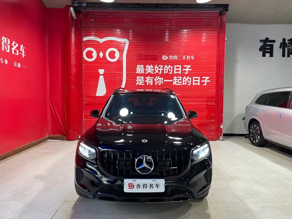 MERCEDES BENZ GLB 2024