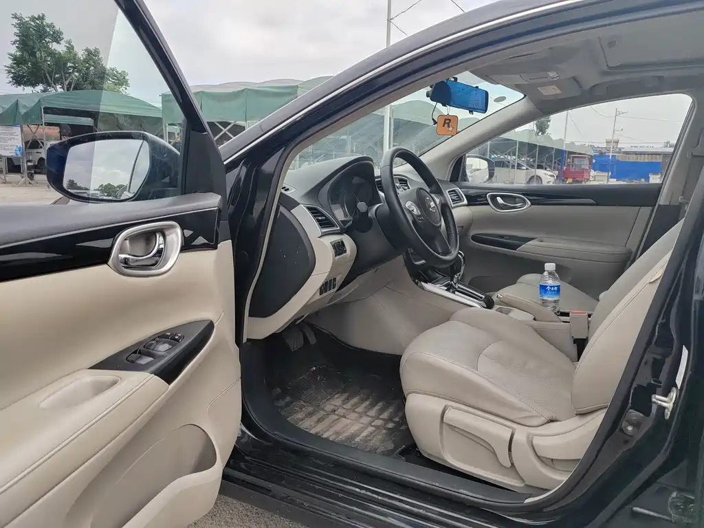 NISSAN SYLPHY 2018