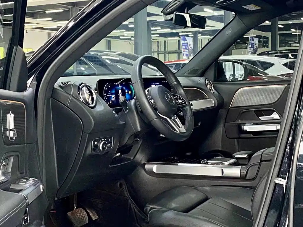 MERCEDES BENZ GLB 2020