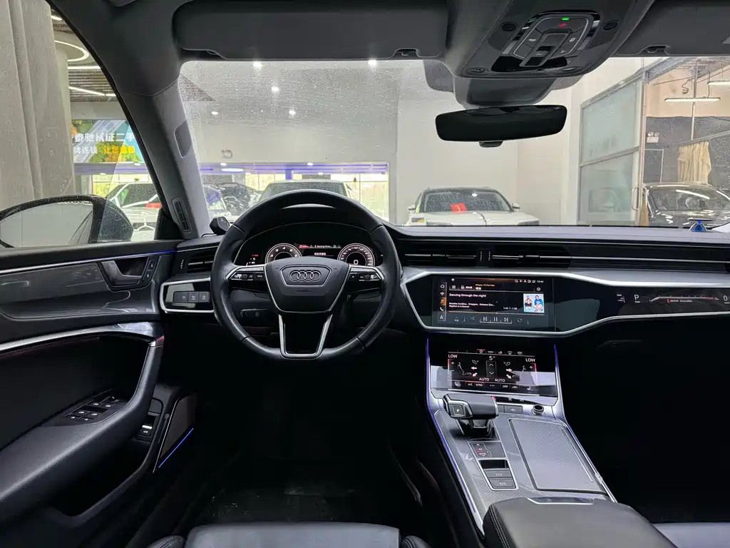 AUDI A7 2021