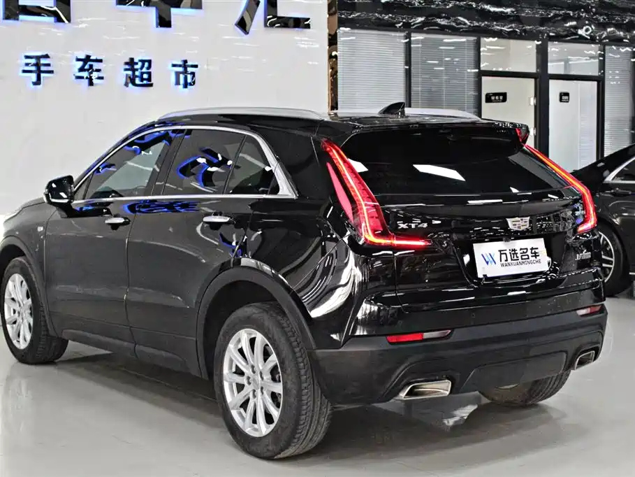CADILLAC XT4 2020