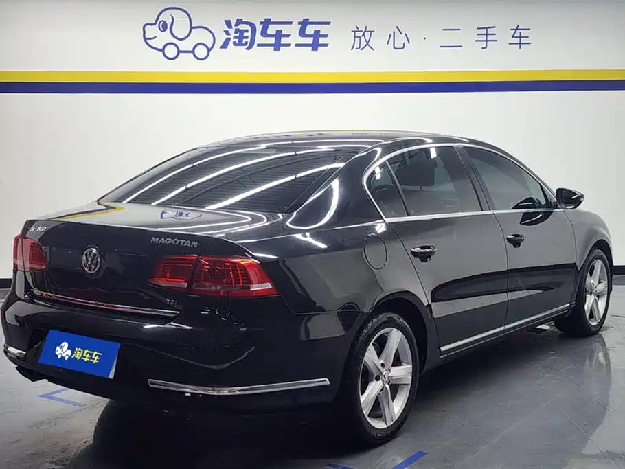 VOLKSWAGEN MAGOTAN 2016