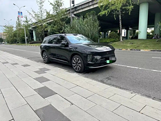 NIO ES8 2024