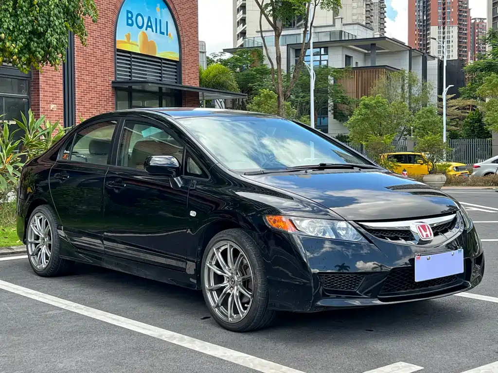 HONDA CIVIC 2011